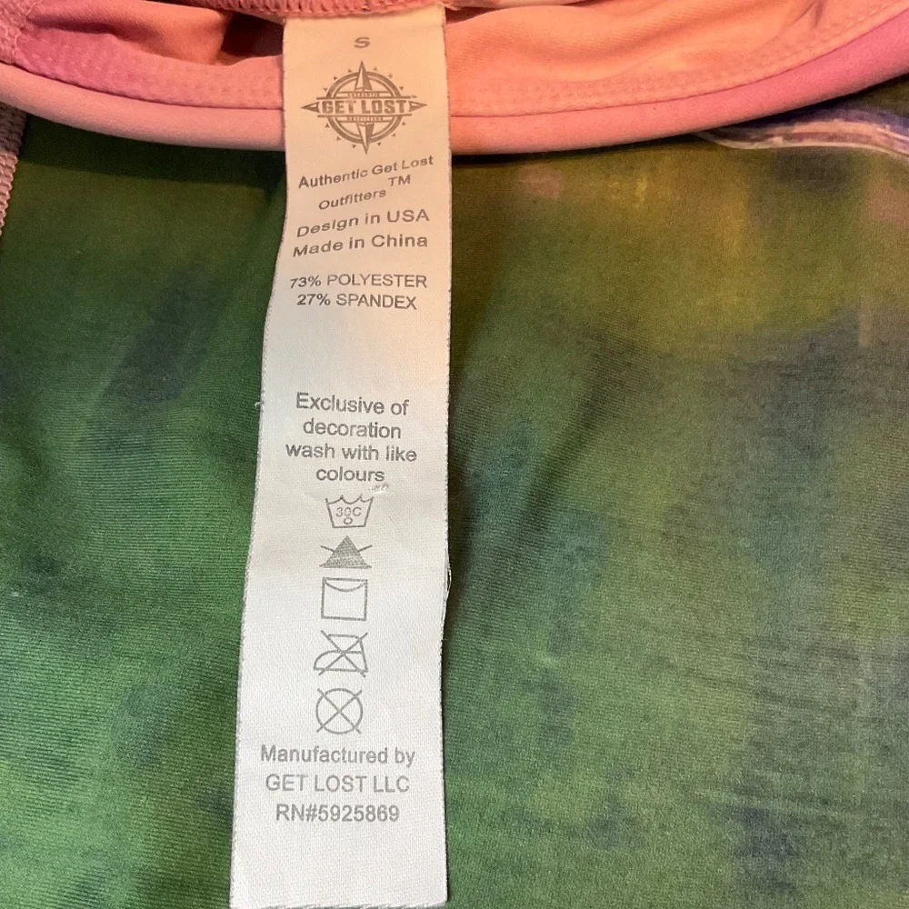 📦⛰️Get Lost leggings sz Small *Coupon Eligible* preowned FREE SHIPPING - Picture 12 of 14